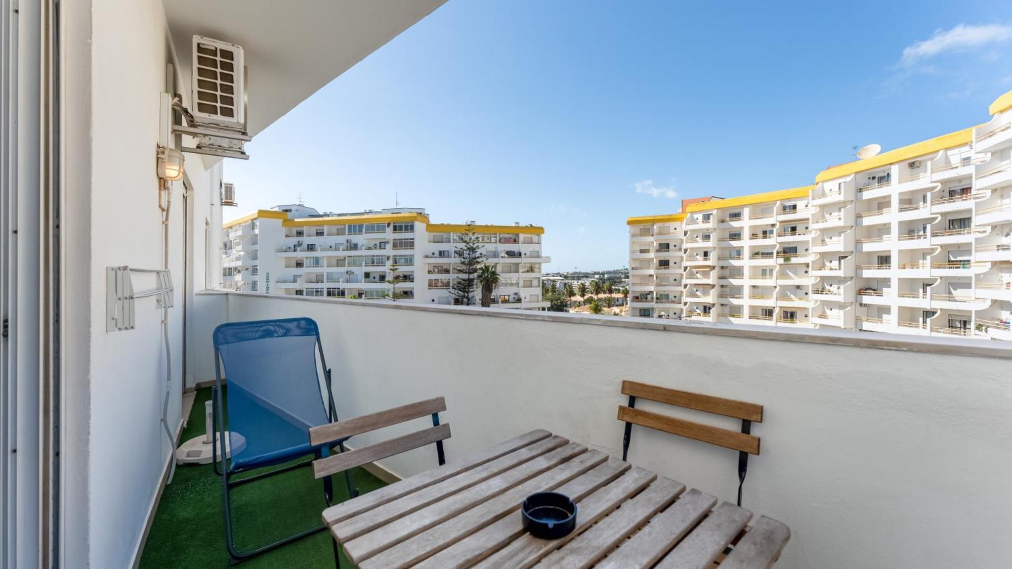 Sunny Retreat With Pool And Balcony By Lovelystay Albufeira Dış mekan fotoğraf